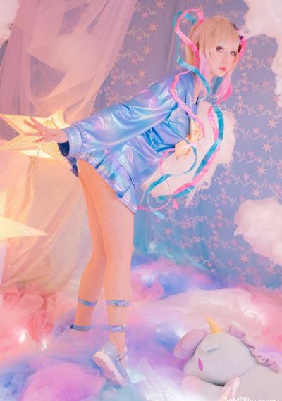 从后面挺进丝袜老师的身体视频_超清HD在线观看